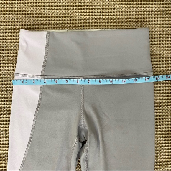 ATHLETA | Elation Asymmetrical 7/8 Tight in Powervita Colorblock Lilac Stone •XS - Picture 5 of 15